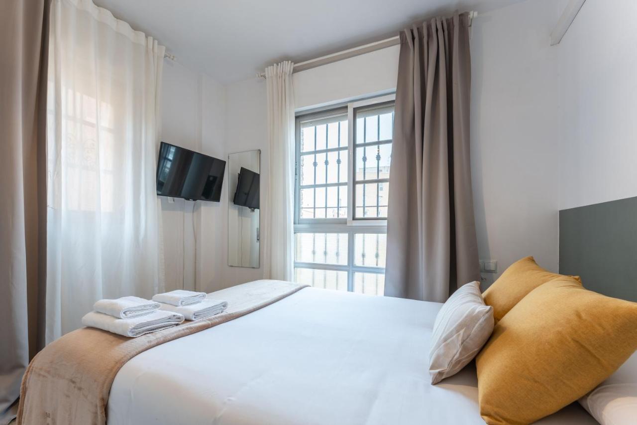 Claveles Apartment By Bossh! Apartments Málaga Extérieur photo