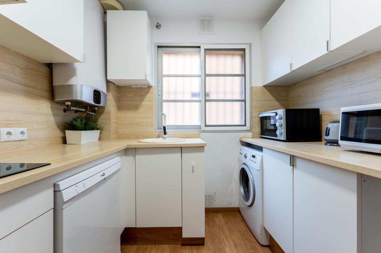 Claveles Apartment By Bossh! Apartments Málaga Extérieur photo
