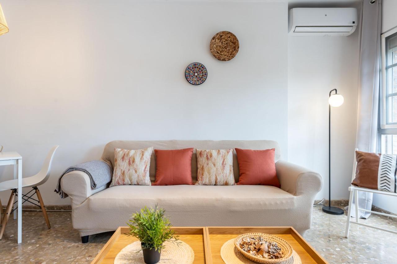 Claveles Apartment By Bossh! Apartments Málaga Extérieur photo